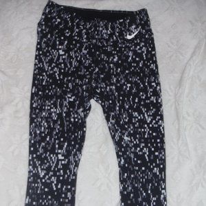 Nike leggings